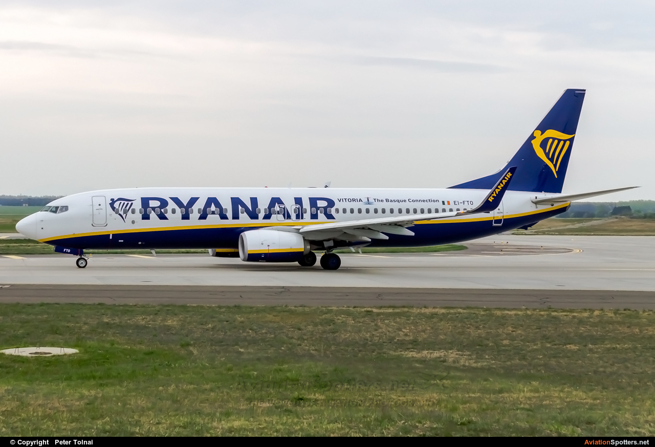 Ryanair  -  737-800  (EI-FTO) By Peter Tolnai (ptolnai)
