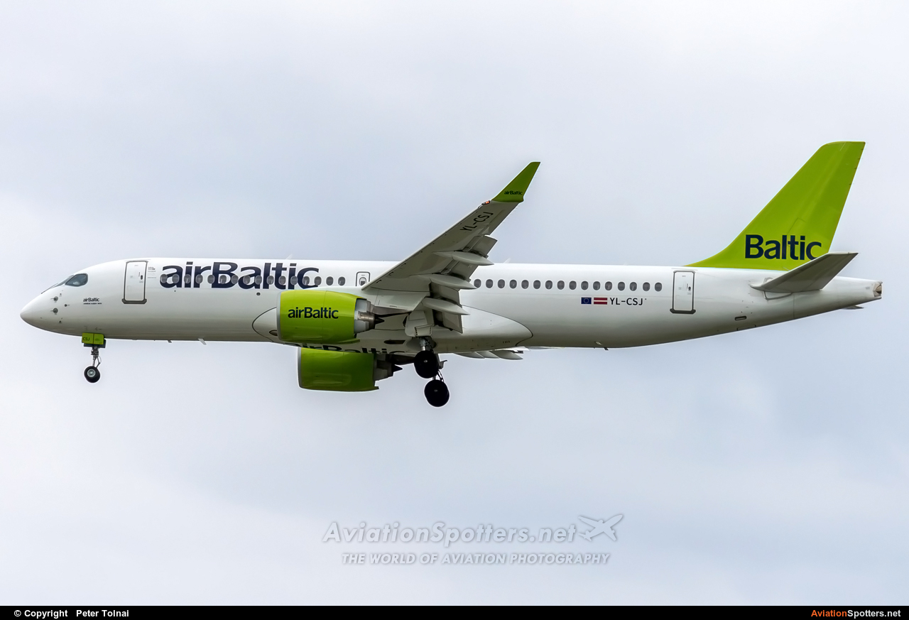 Air Baltic  -  BD-100-1A10 Challenger 300  (YL-CSJ) By Peter Tolnai (ptolnai)