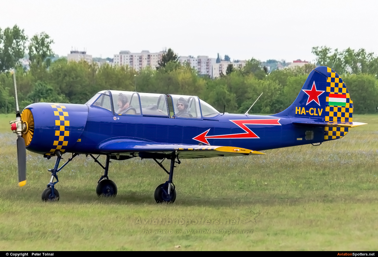 Private  -  Yak-52  (HA-CLV) By Peter Tolnai (ptolnai)