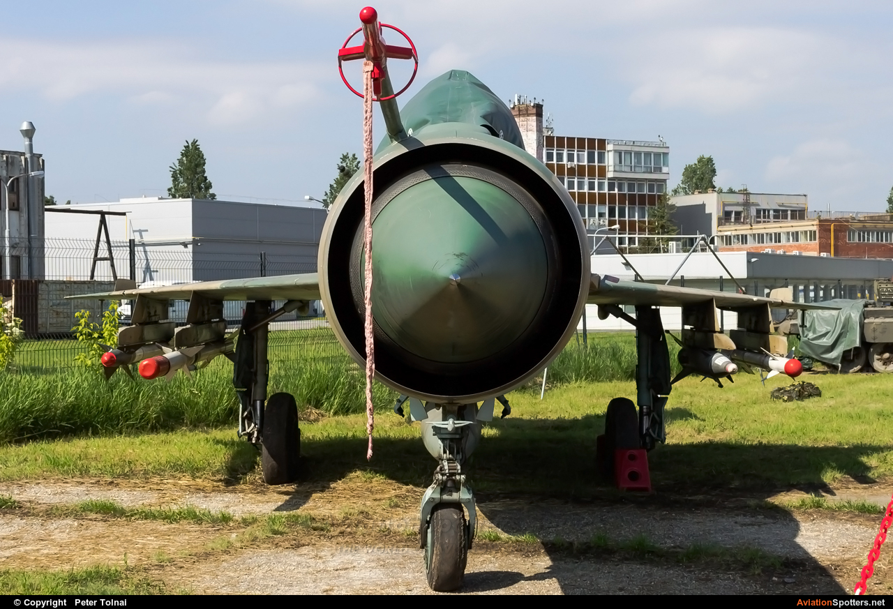 Hungary - Air Force  -  MiG-21bis  (6021) By Peter Tolnai (ptolnai)