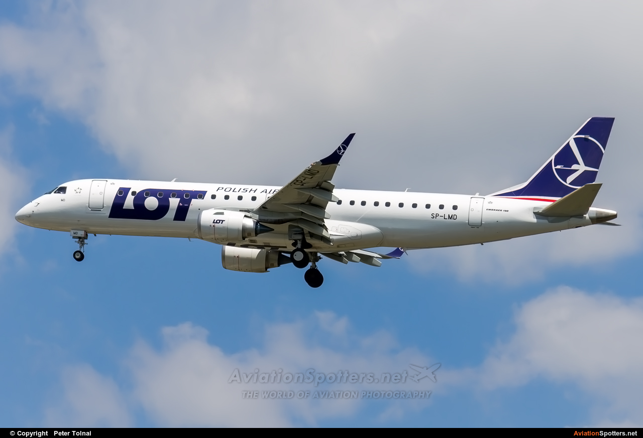 LOT - Polish Airlines  -  190  (SP-LMD) By Peter Tolnai (ptolnai)