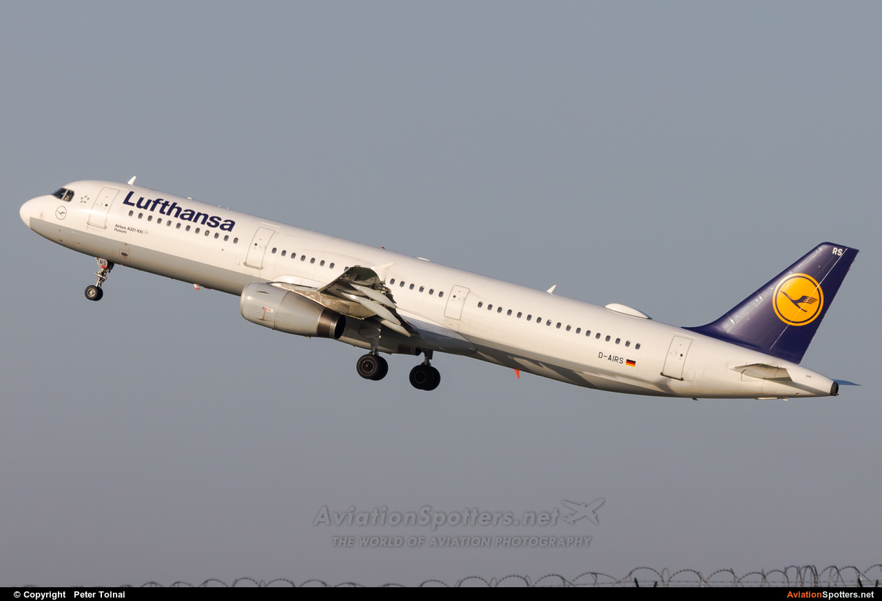 Lufthansa  -  A321  (D-AIRS) By Peter Tolnai (ptolnai)