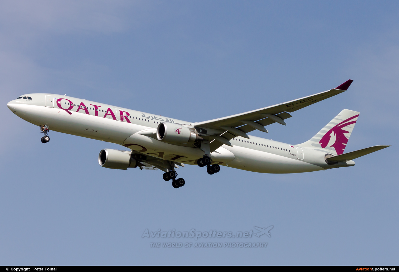 Qatar Airways  -  A330-300  (A7-AED) By Peter Tolnai (ptolnai)