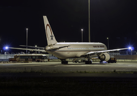 Boeing - 767-300ER (CN-ROW) - Manuel EstevezR-(MaferSpotting)