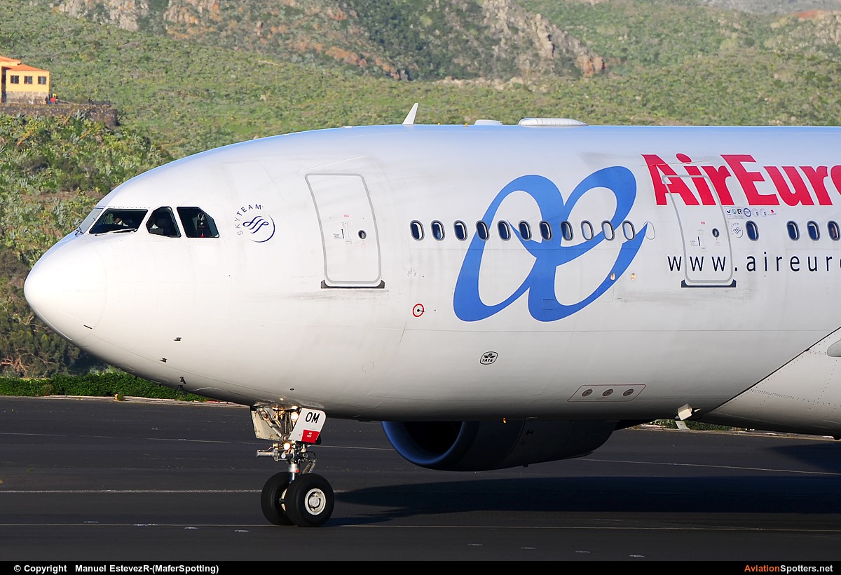 Air Europa  -  A330-200  (EC-KOM) By Manuel EstevezR-(MaferSpotting) (Manuel EstevezR-(MaferSpotting))