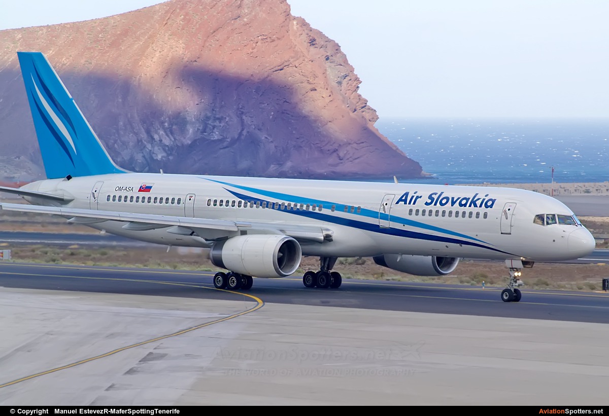 Air Slovakia  -  757-236  (OM-ASA) By Manuel EstevezR-(MaferSpotting) (Manuel EstevezR-(MaferSpotting))