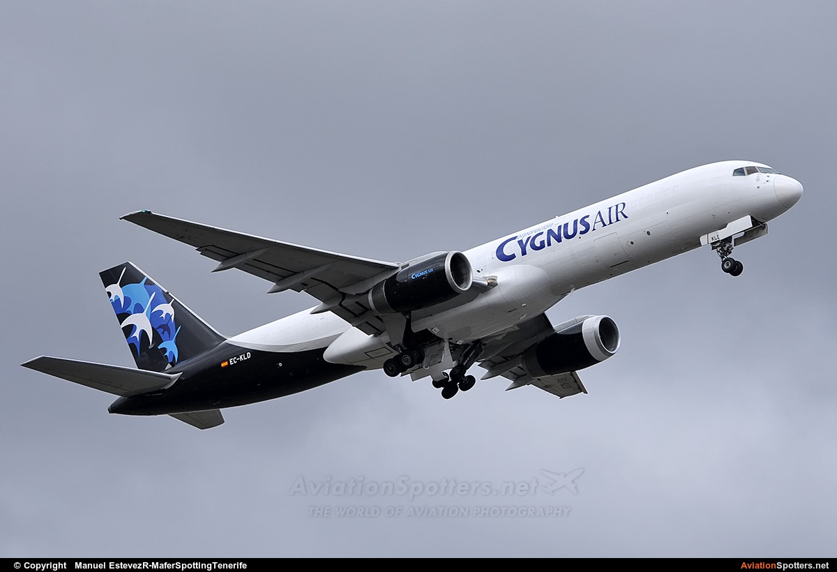 Cygnus Air  -  757-236  (EC-KLD) By Manuel EstevezR-(MaferSpotting) (Manuel EstevezR-(MaferSpotting))