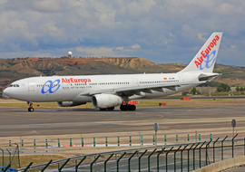 Airbus - A330-200 (EC-LMN) - AirComunity