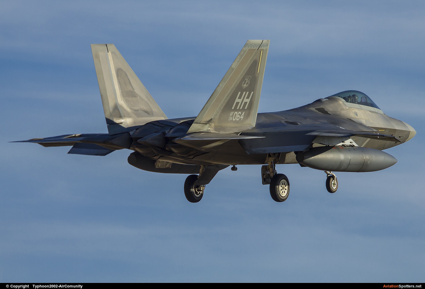 USA - Air Force  -  F-22A Raptor  (04-4064) By Typhoon2002-AirComunity (AirComunity)