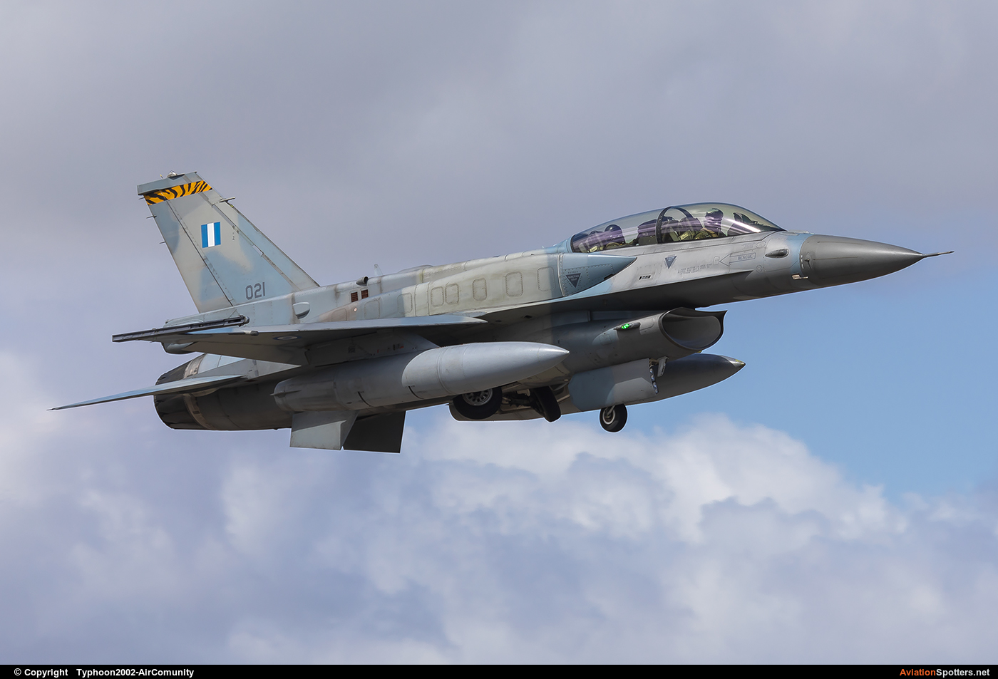 Greece - Hellenic Air Force  -  F-16D Fighting Falcon  (021) By Typhoon2002-AirComunity (AirComunity)