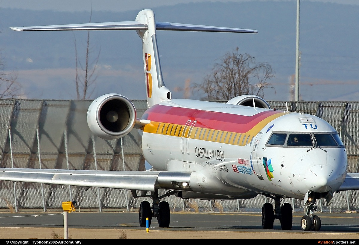 Air Nostrum - Iberia Regional  -  CL-600 Regional Jet CRJ-900  (EC-JTU) By Typhoon2002-AirComunity (AirComunity)