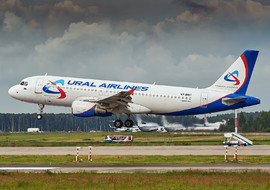 Airbus - A320-214 (VP-BMT) - Сергей Коньков