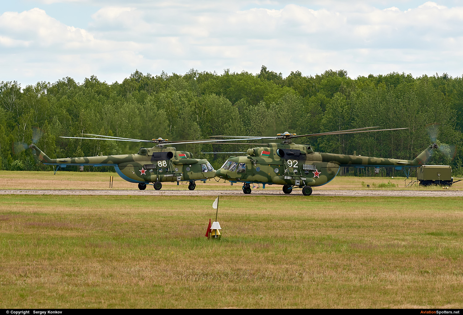 Belarus - Air Force  -  Mi-8MTV-5  (92) By Sergey Konkov (Сергей Коньков)