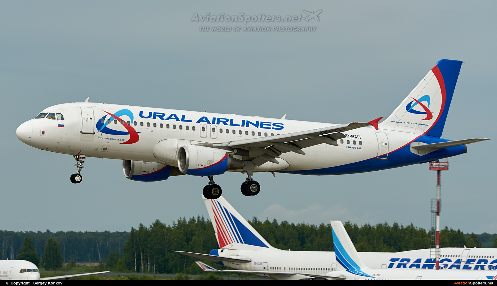 Ural Airlines  -  A320-214  (VP-BMT) By Sergey Konkov (Сергей Коньков)