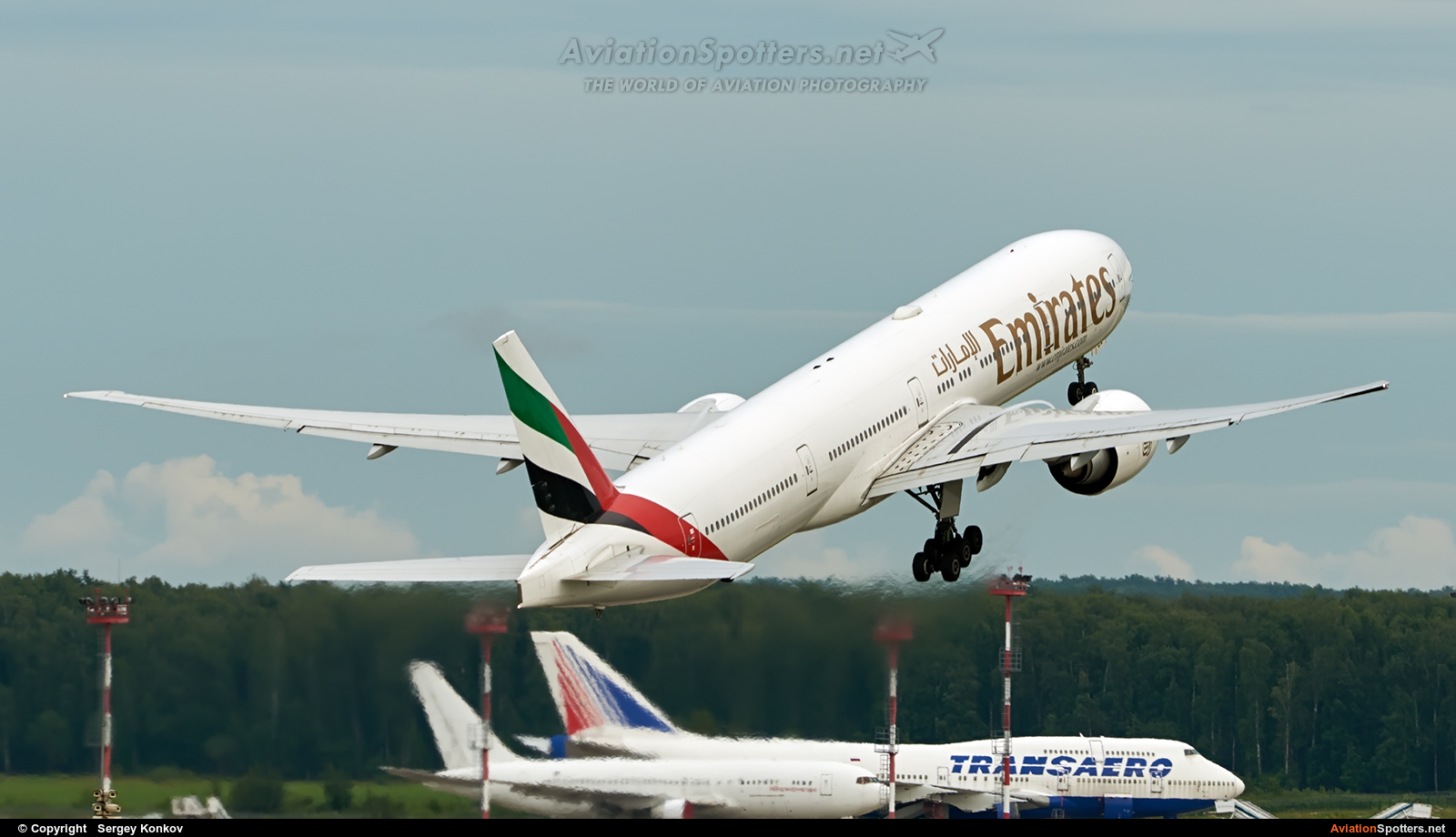Emirates Airlines  -  777-300  (A6-EBB) By Sergey Konkov (Сергей Коньков)