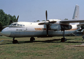 Antonov - An-24 (907) - mehesz