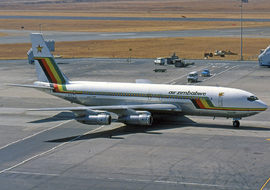Boeing - 707-300 (Z-WKS) - mehesz