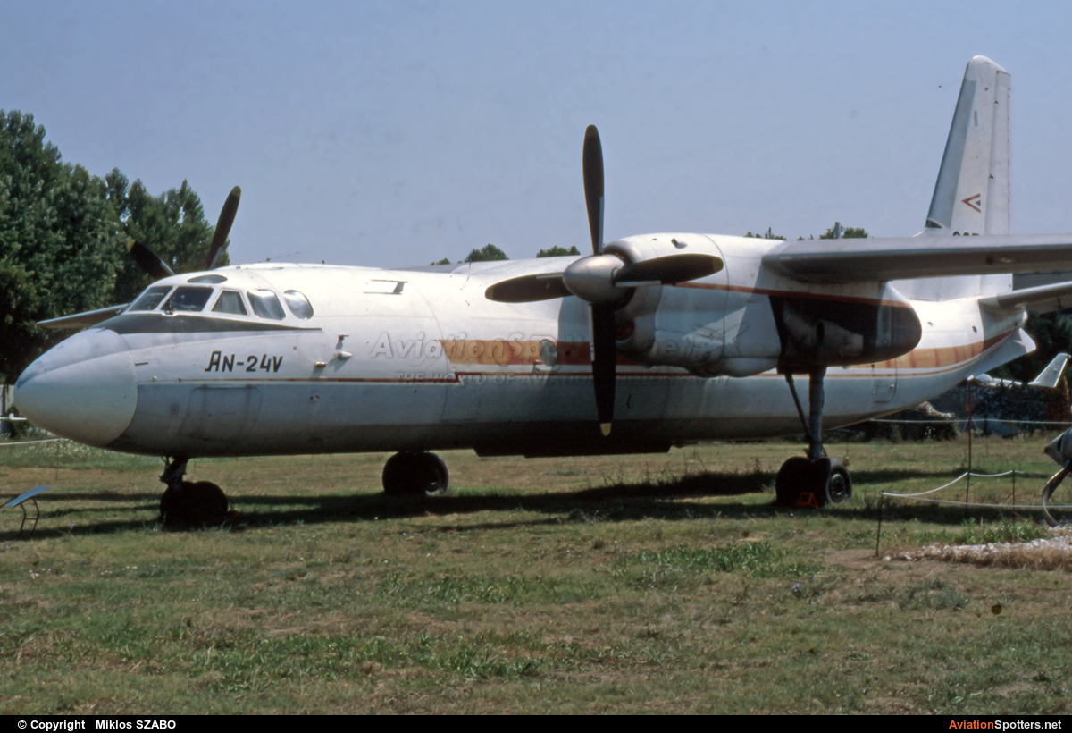 Hungary - Air Force  -  An-24  (907) By Miklos SZABO (mehesz)