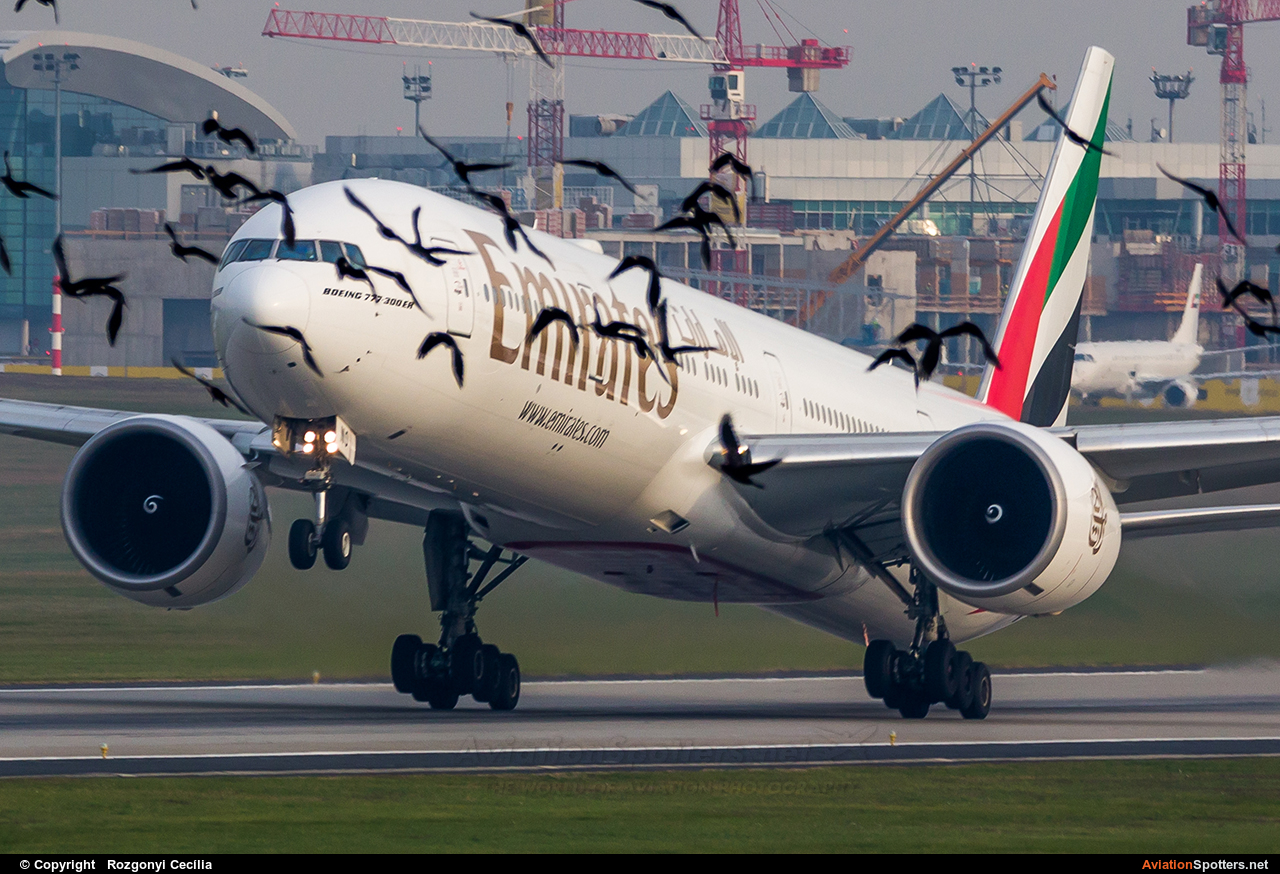Emirates Airlines  -  777-300ER  (A6-ENO) By Rozgonyi Cecília (Rozgonyi Cecília)
