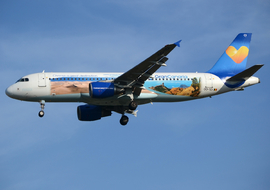 Airbus - A320-214 (OO-TCI) - xiscobestard