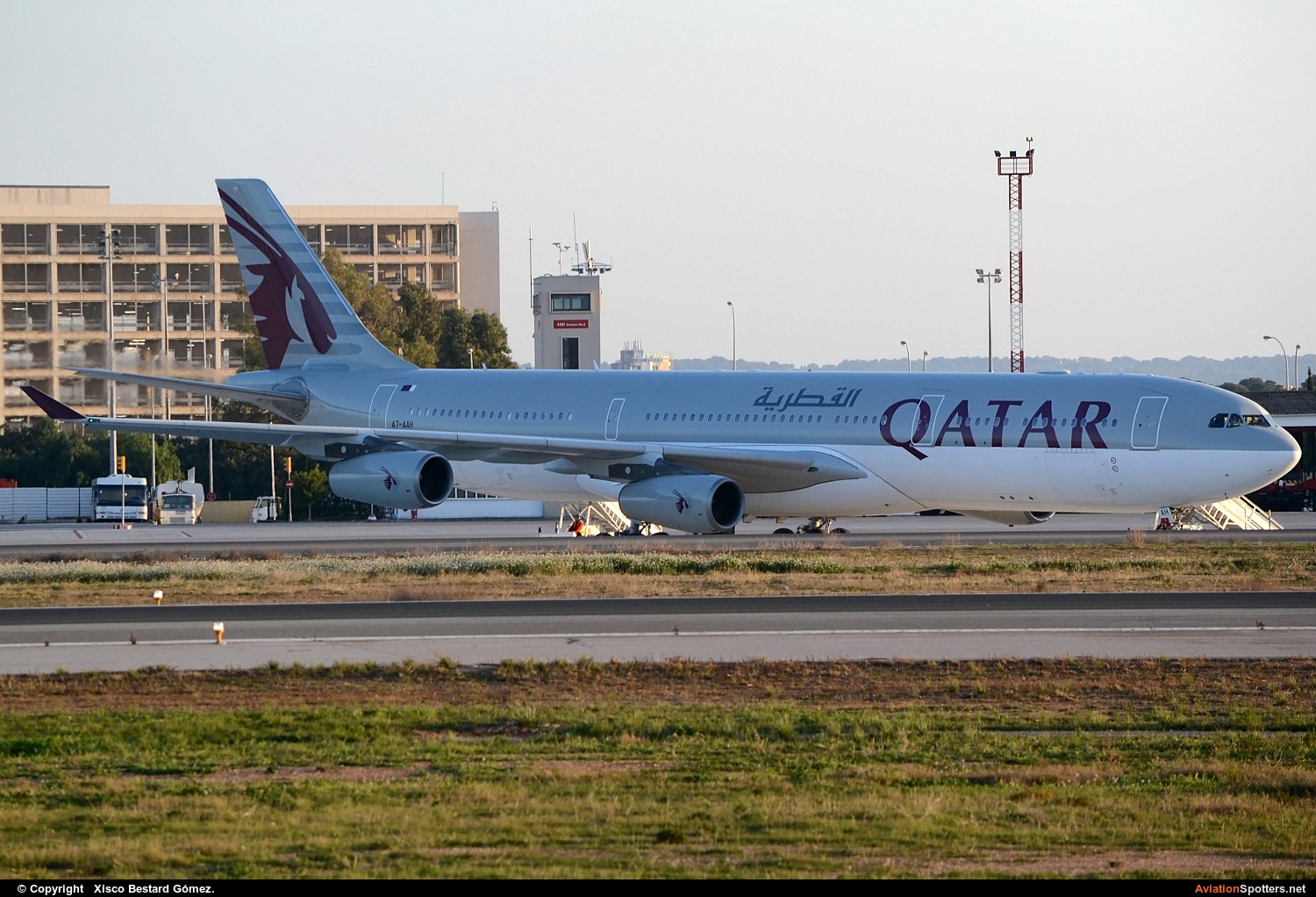 Qatar Amiri Flight  -  A340-300  (A7-AAH) By Xisco Bestard Gómez. (xiscobestard)