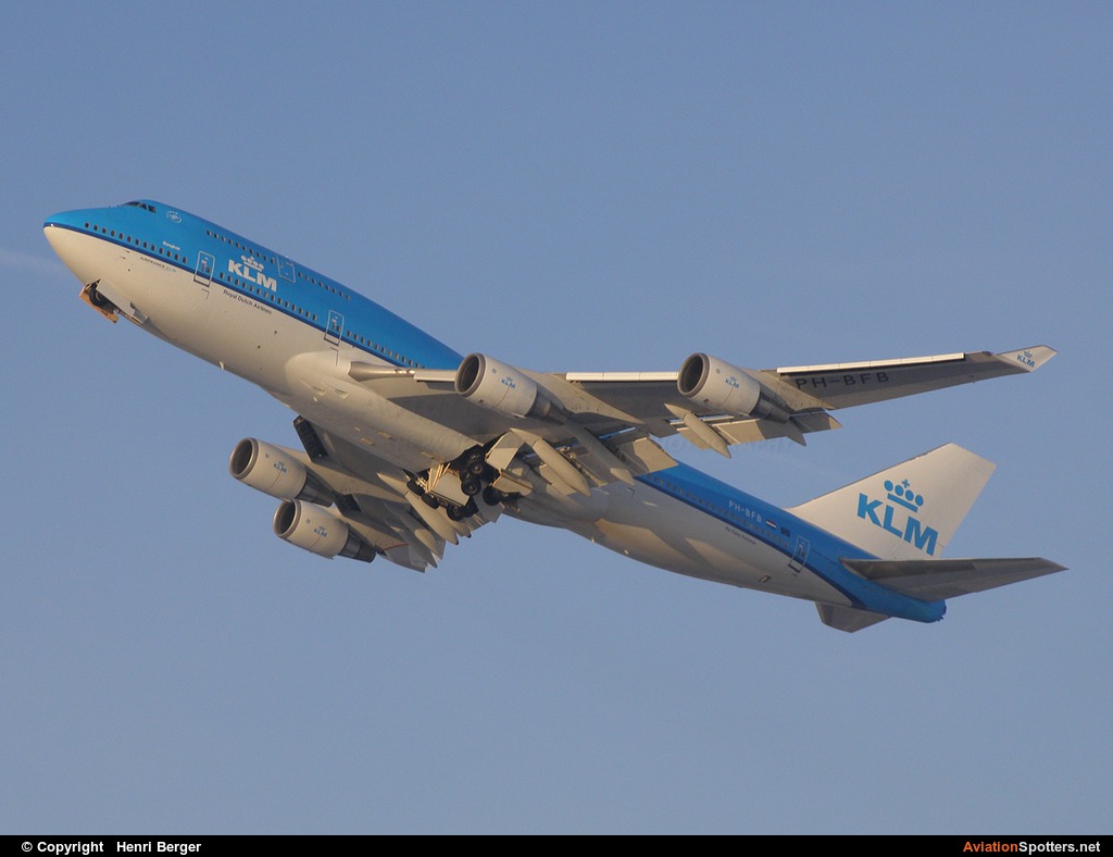 KLM  -  747-400  (PH-BFB) By Henri Berger (HenriB)