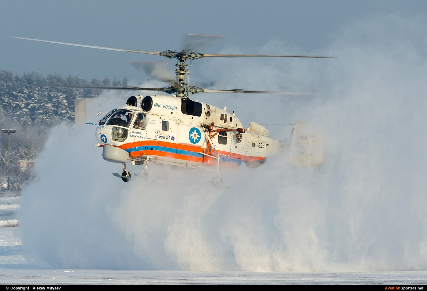Russia - МЧС России EMERCOM  -  Ka-32A11VS  (RF-32805) By Alexey Mityaev (Alexey Mityaev)