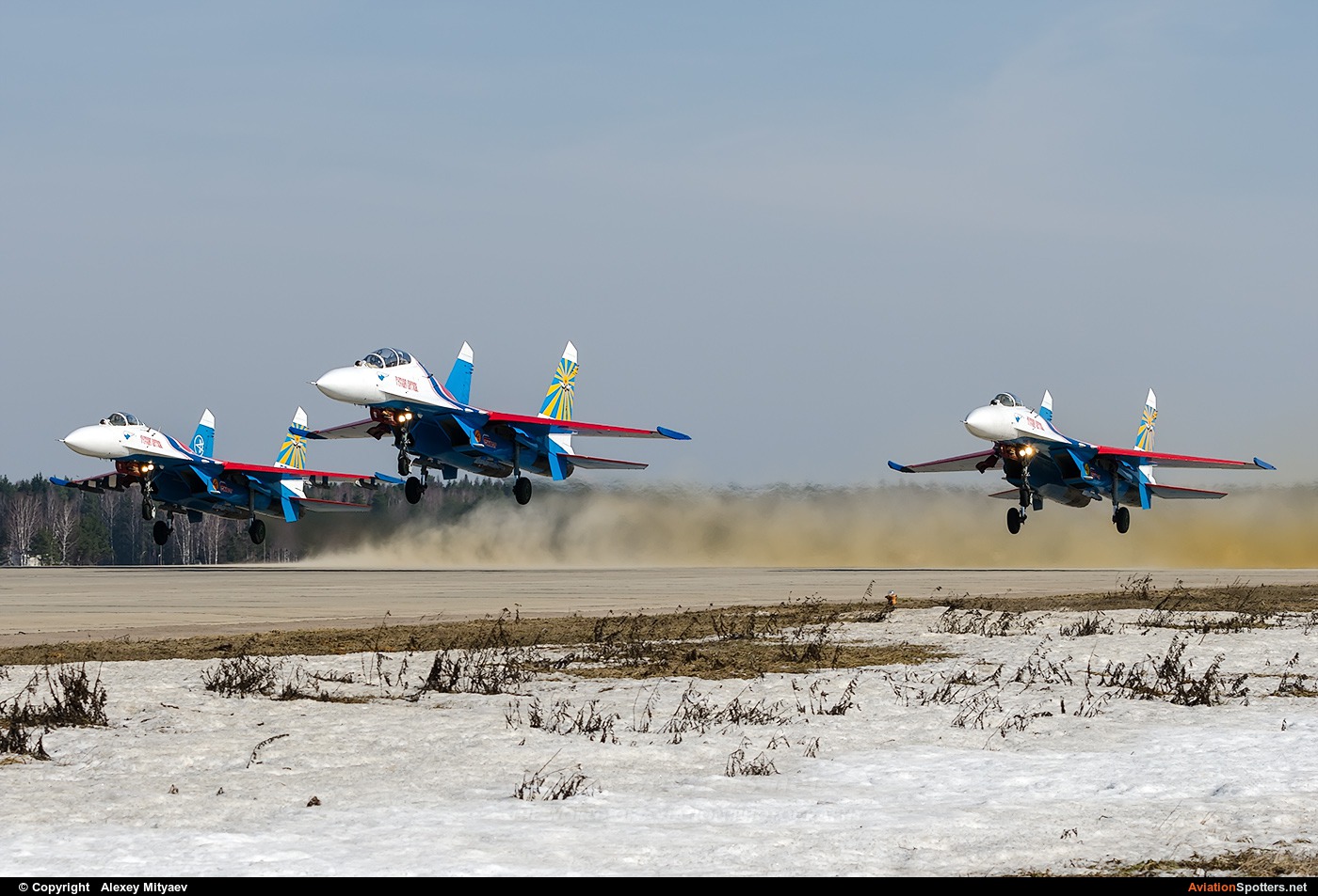 Russia - Air Force : Russian Knights  -  Su-27UB  (20 BLUE) By Alexey Mityaev (Alexey Mityaev)