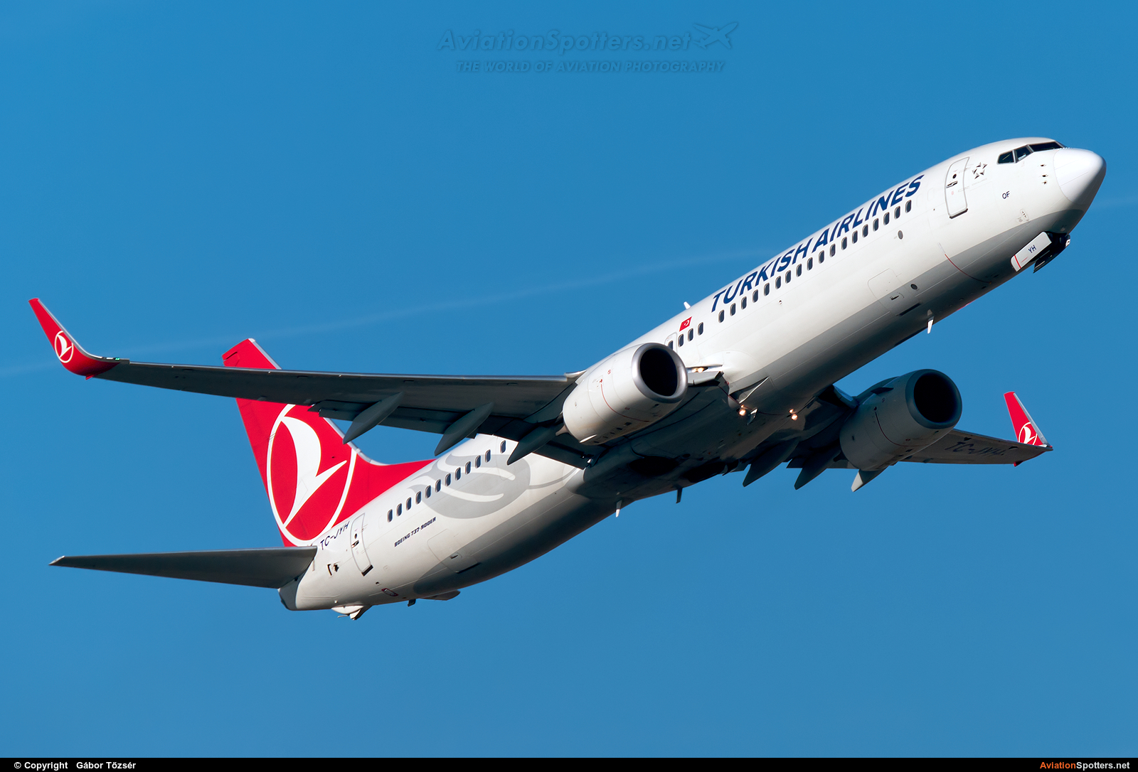 Turkish Airlines  -  737-900ER  (TC-JYH) By Gábor Tőzsér (tizsi85)