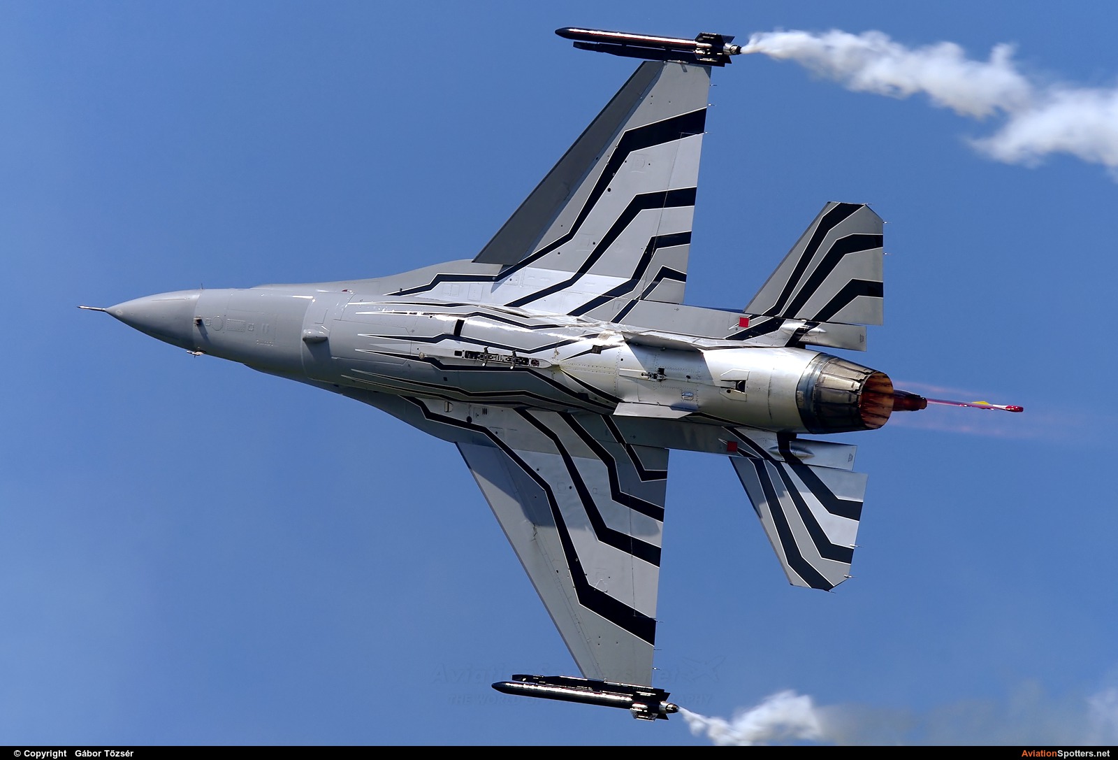 Belgium - Air Force  -  F-16AM Fighting Falcon  (FA-123) By Gábor Tőzsér (tizsi85)