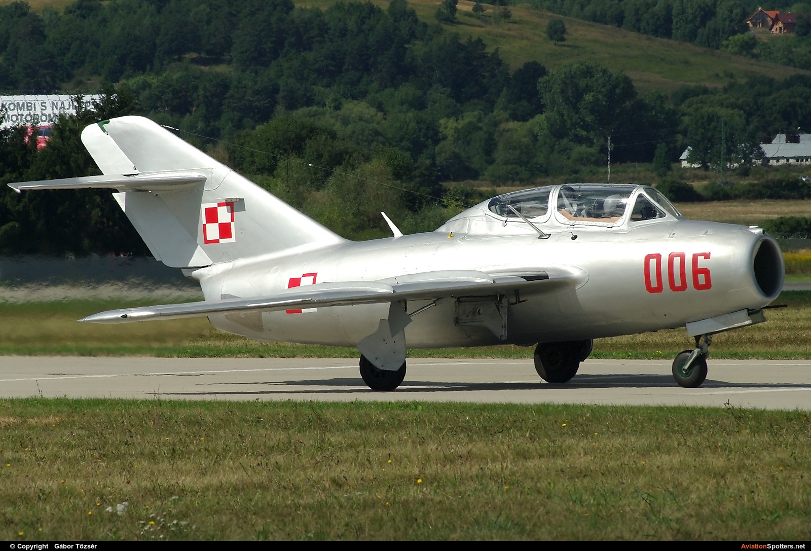 Private  -  MiG-15 UTI  (SP-YNZ) By Gábor Tőzsér (tizsi85)