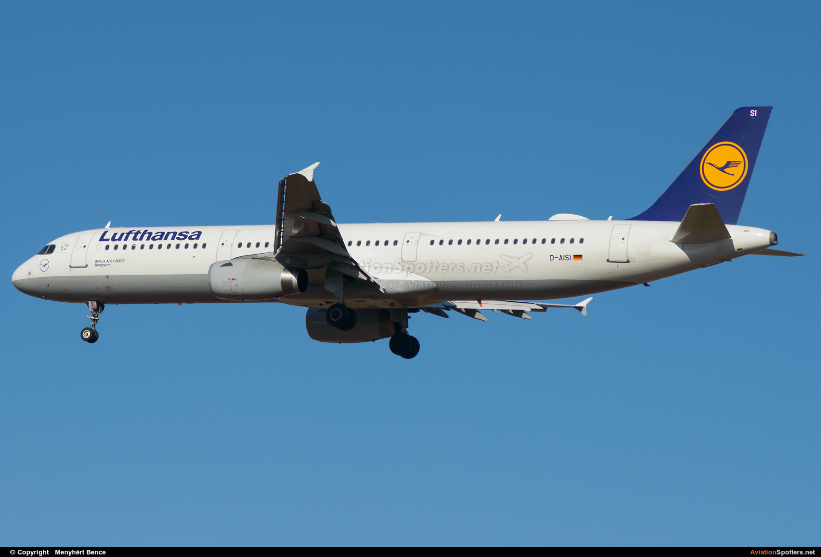Lufthansa  -  A321-231  (D-AISI) By Menyhért Bence (hadesdras91)