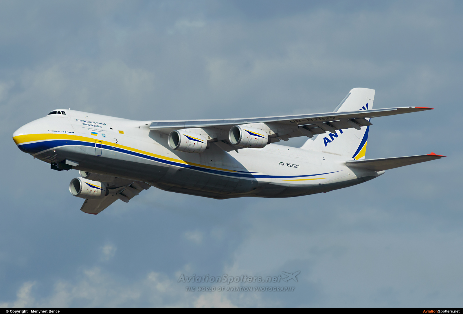 Antonov Airlines  -  An-124  (UR-82027) By Menyhért Bence (hadesdras91)