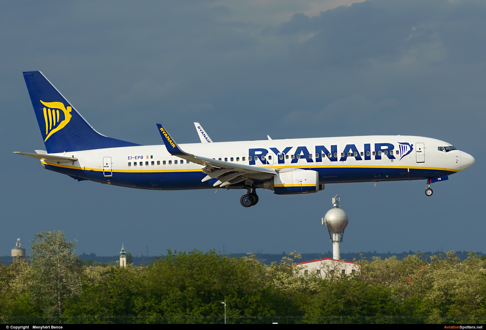 Ryanair  -  737-8AS  (EI-EPB) By Menyhért Bence (hadesdras91)