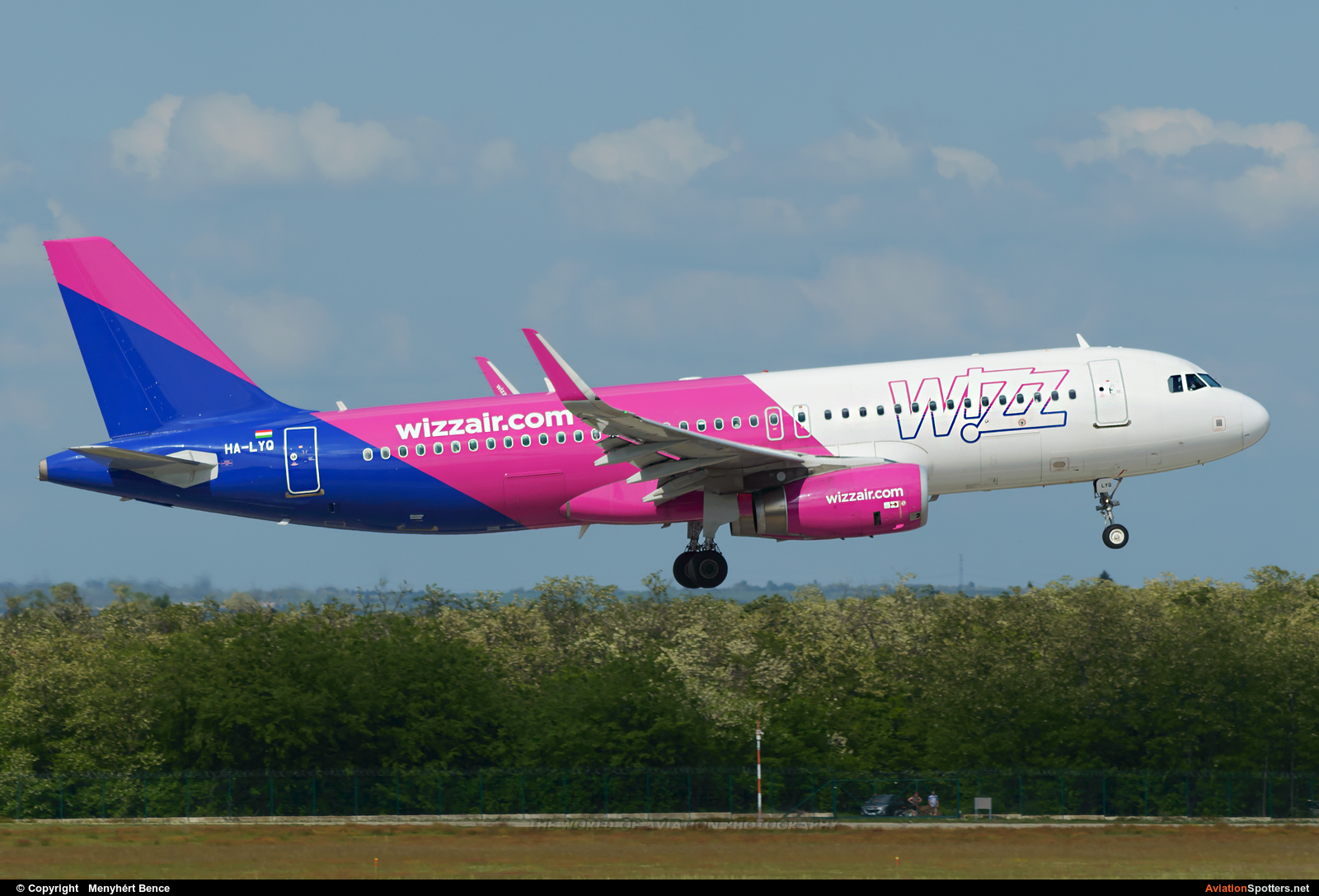 Wizz Air  -  A320-232  (HA-LYQ) By Menyhért Bence (hadesdras91)