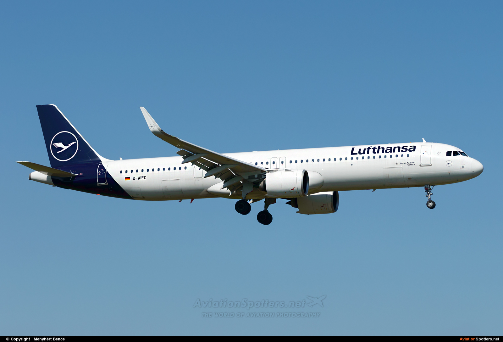 Lufthansa  -  A320-271N  (D-AIEC) By Menyhért Bence (hadesdras91)