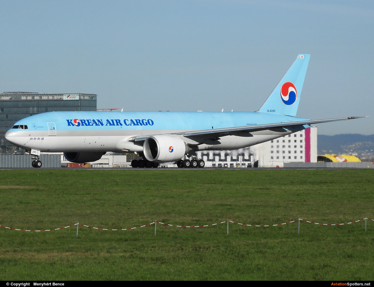 Korean Airlines  -  777-FB5  (HL8285) By Menyhért Bence (hadesdras91)