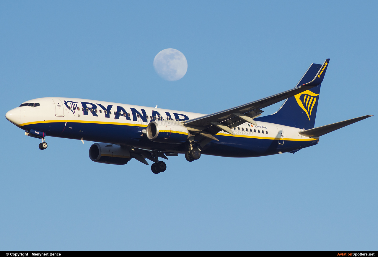 Ryanair  -  737-8AS  (EI-FOW) By Menyhért Bence (hadesdras91)