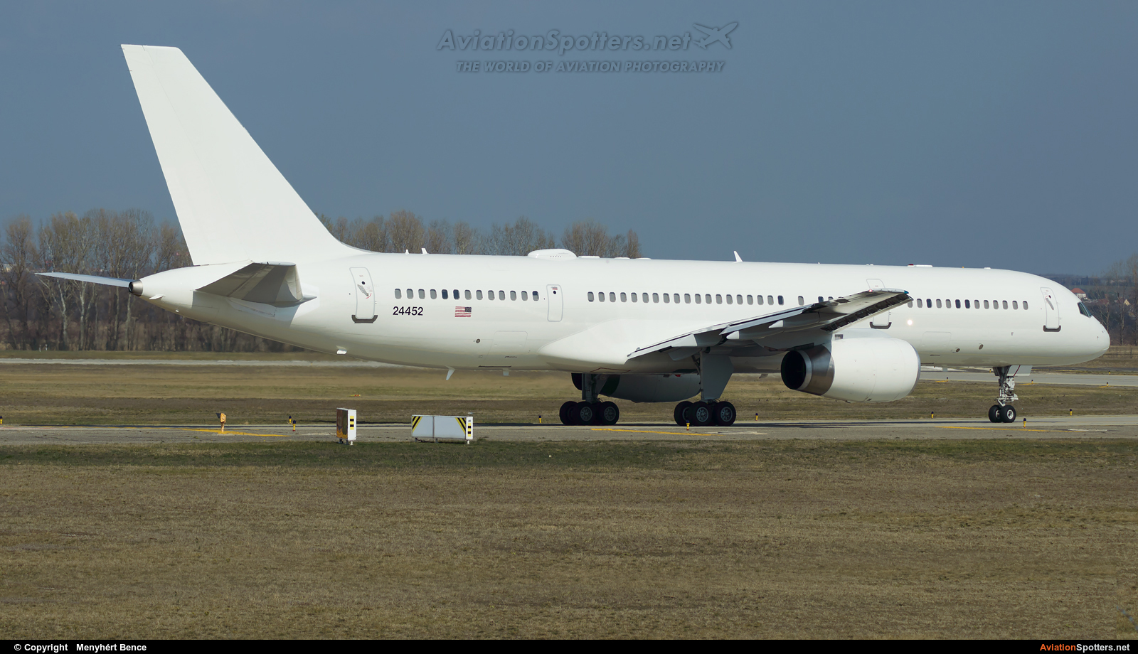 United States Air Force  -  C-32B  (02-4452) By Menyhért Bence (hadesdras91)