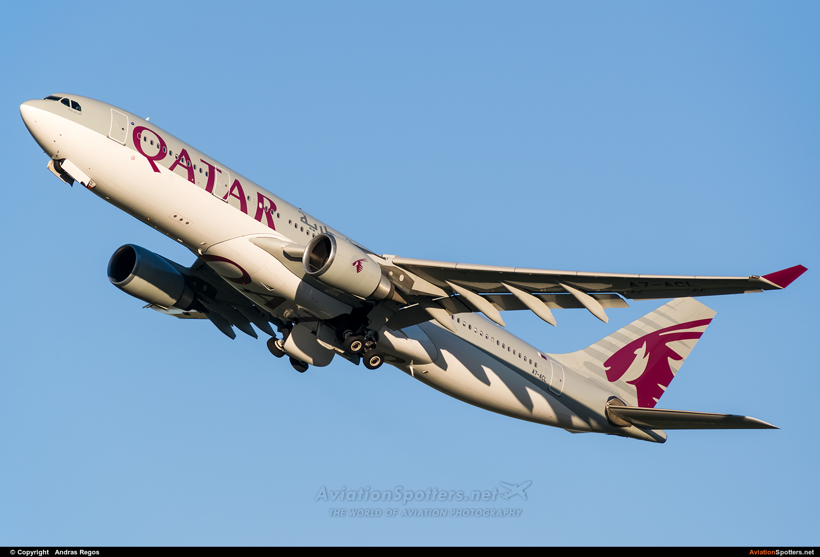 Qatar Airways  -  A330-200  (A7-ACL) By Andras Regos (regos)