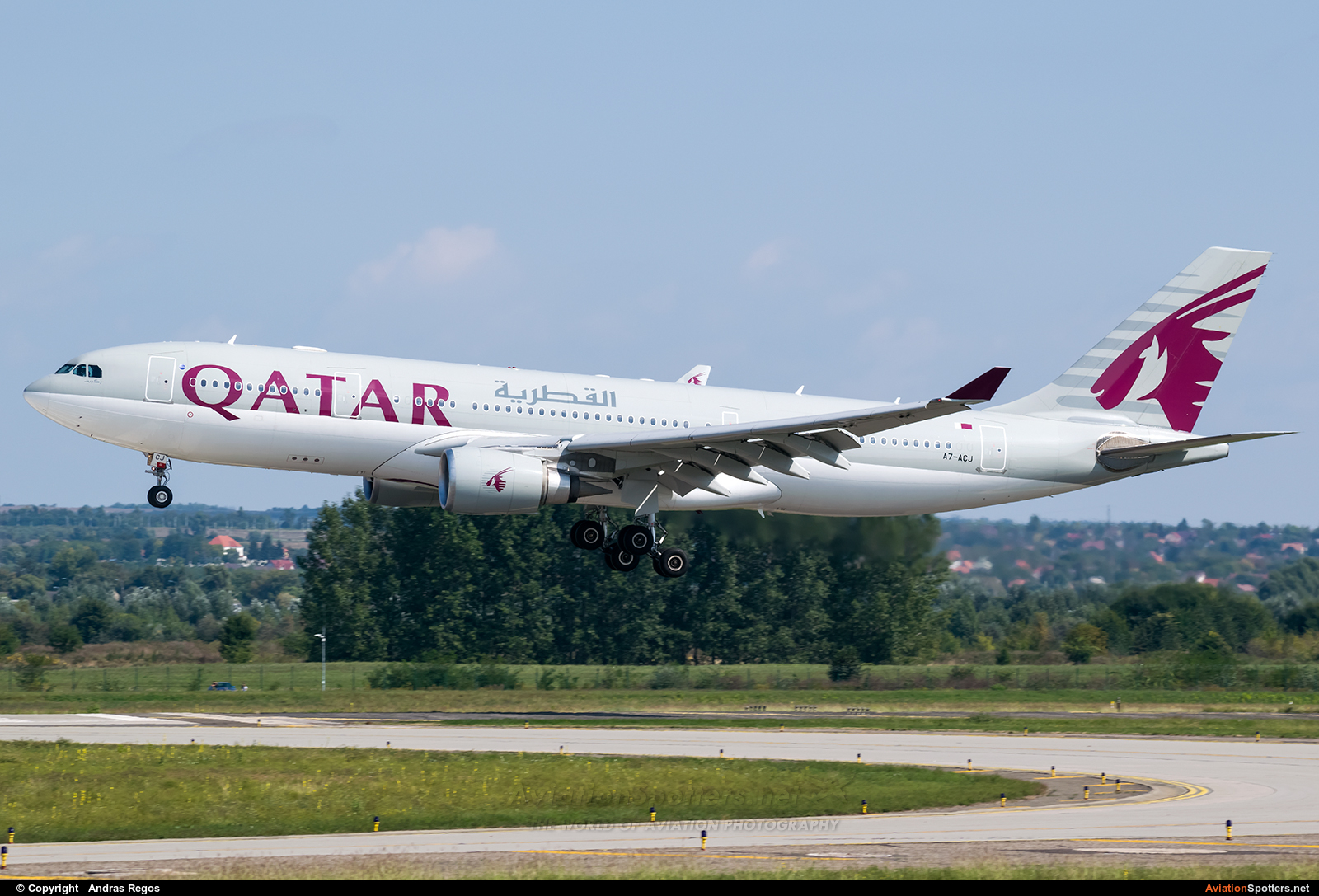 Qatar Airways  -  A330-200  (A7-ACJ) By Andras Regos (regos)
