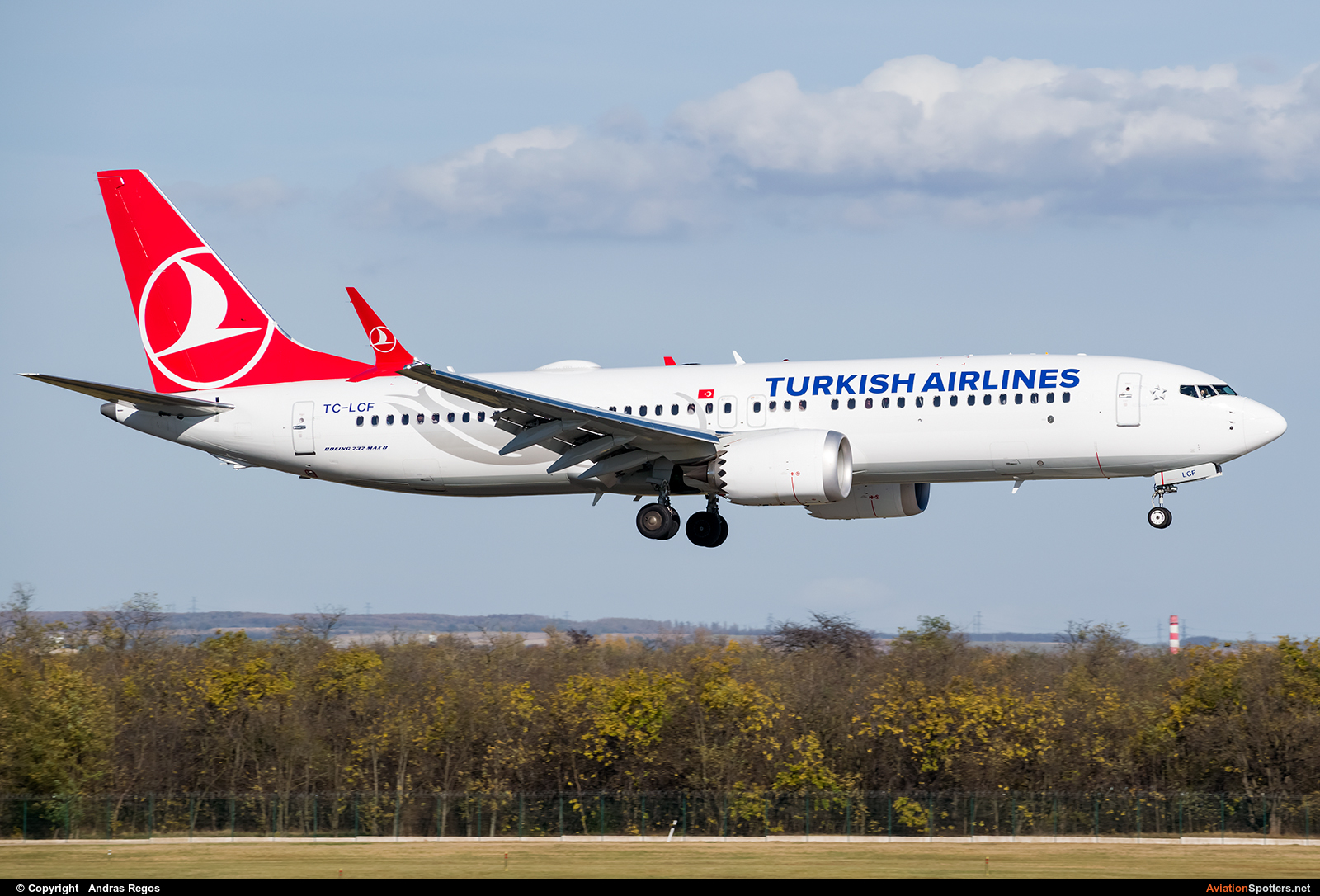 Turkish Airlines  -  737 MAX 8  (TC-LCF) By Andras Regos (regos)