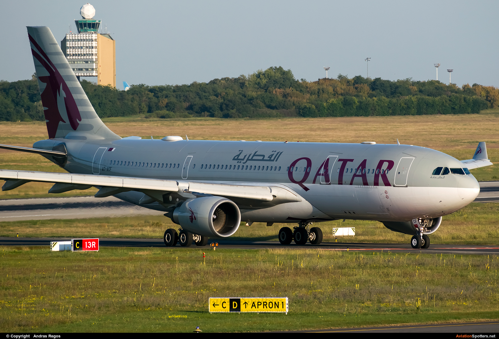 Qatar Airways  -  A330-200  (A7-ACF) By Andras Regos (regos)