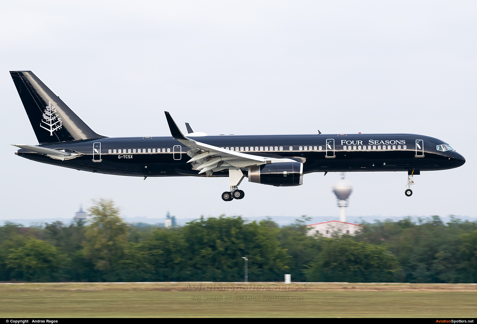 Private  -  757-200  (G-TCSX) By Andras Regos (regos)