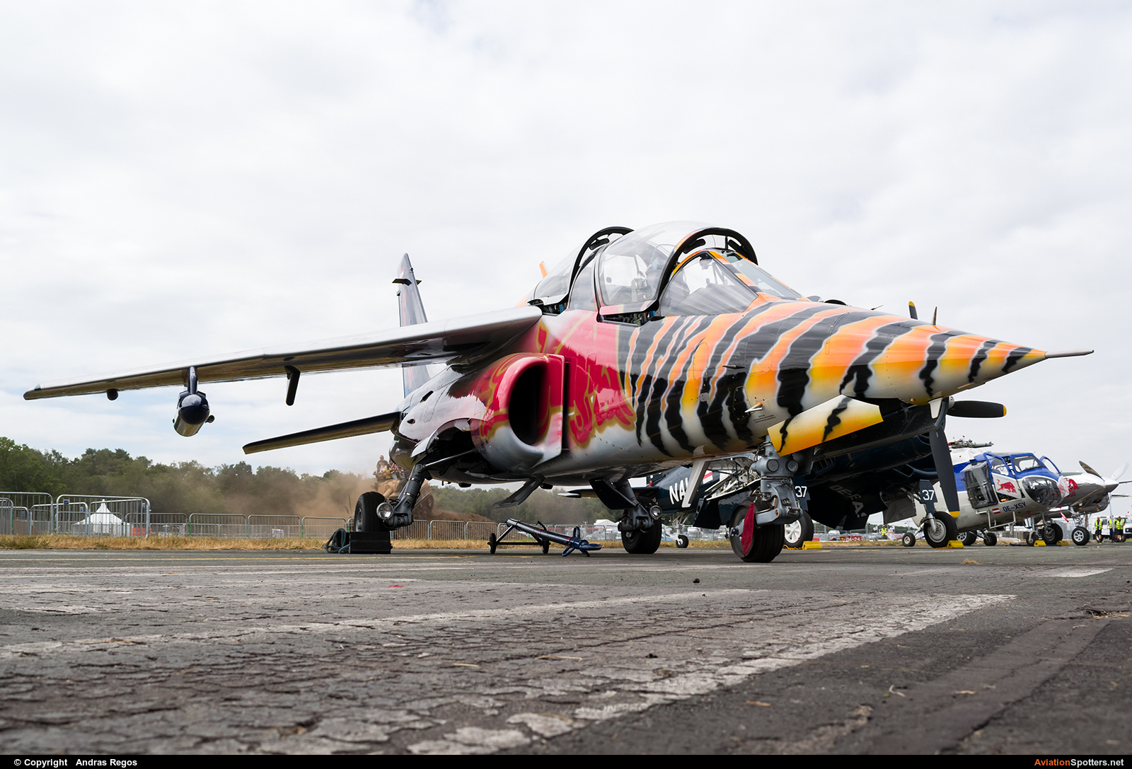 Red Bull  -  Alpha Jet A  (OE-FAS) By Andras Regos (regos)