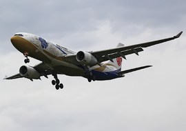 Airbus - A330-200 (B-6076) - toto1973