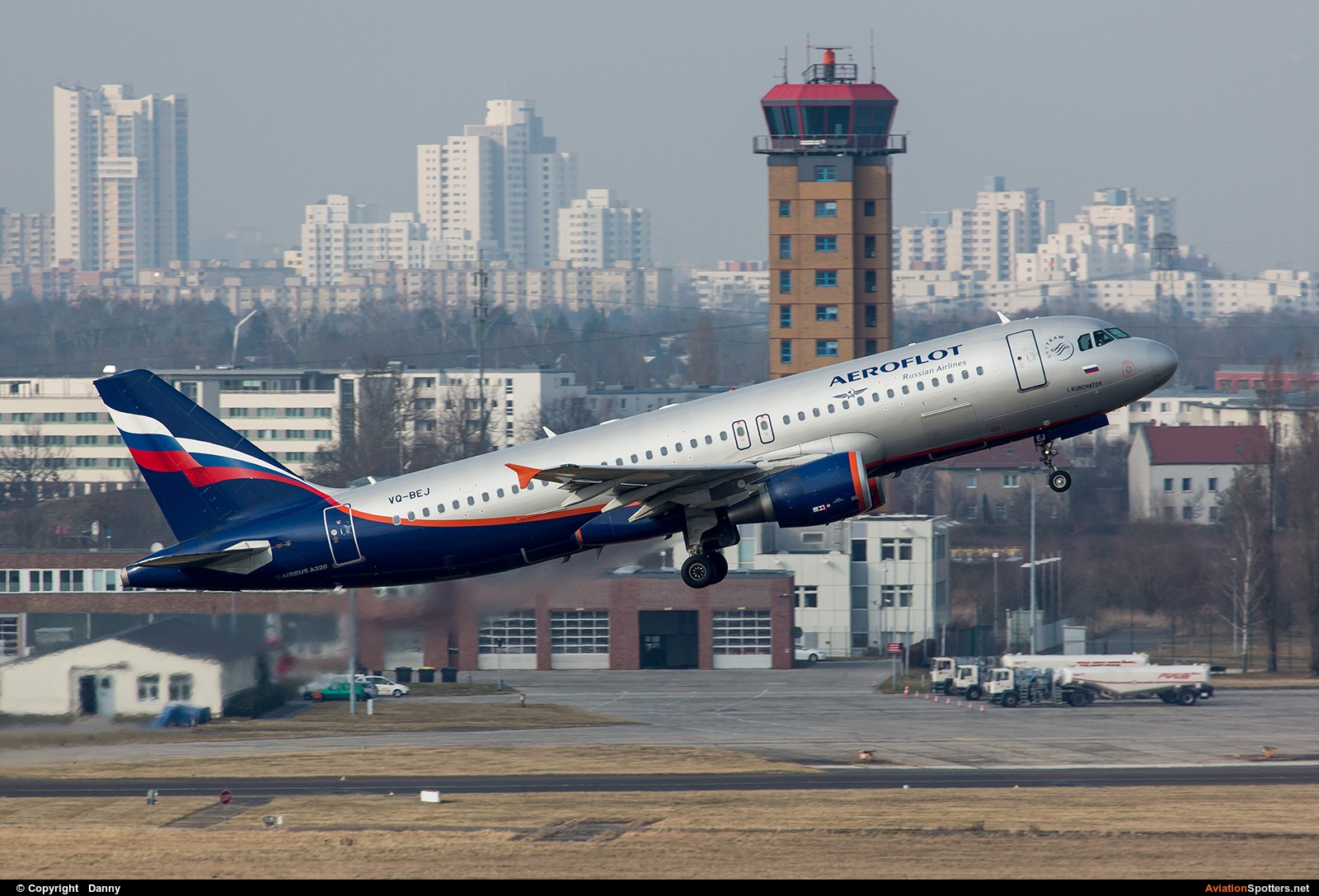 Aeroflot  -  A320-214  (VQ-BEJ) By Danny (Digdis)