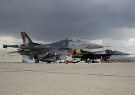 General Dynamics - F-16C Fighting Falcon (90-0011) - zaferbuna