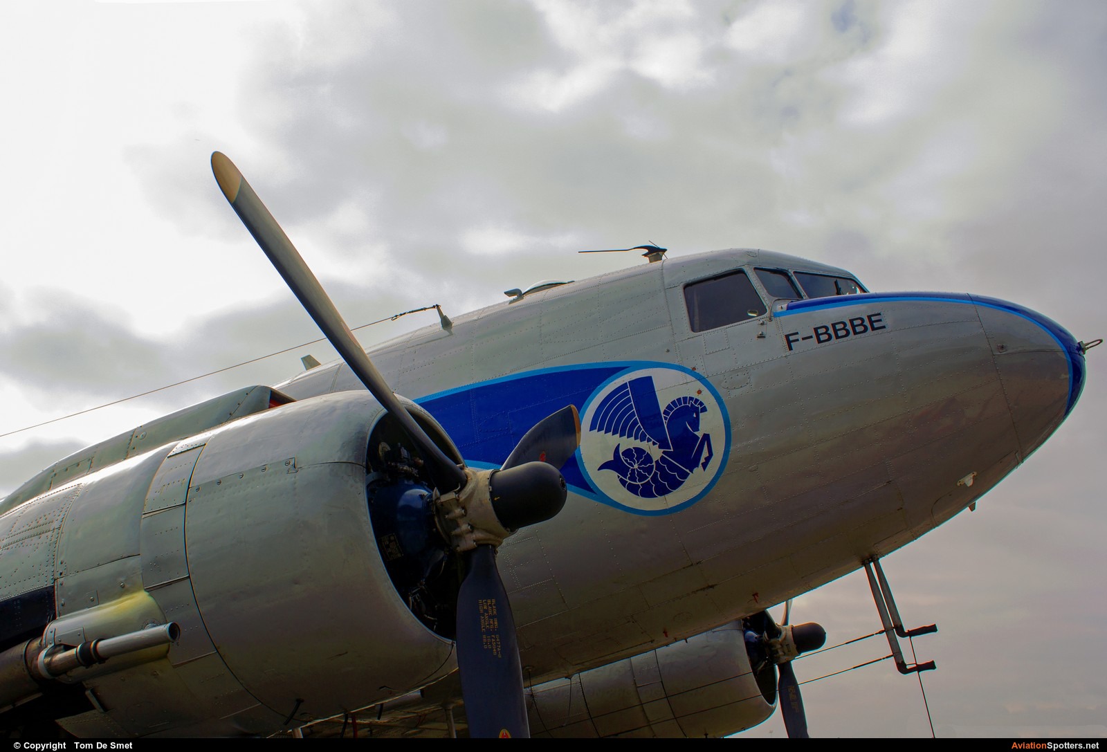 Air France  -  DC-3  (F-BBBE) By Tom De Smet (Tommer)