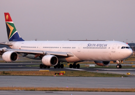 Airbus - A340-600 (ZS-SNB) - hamori